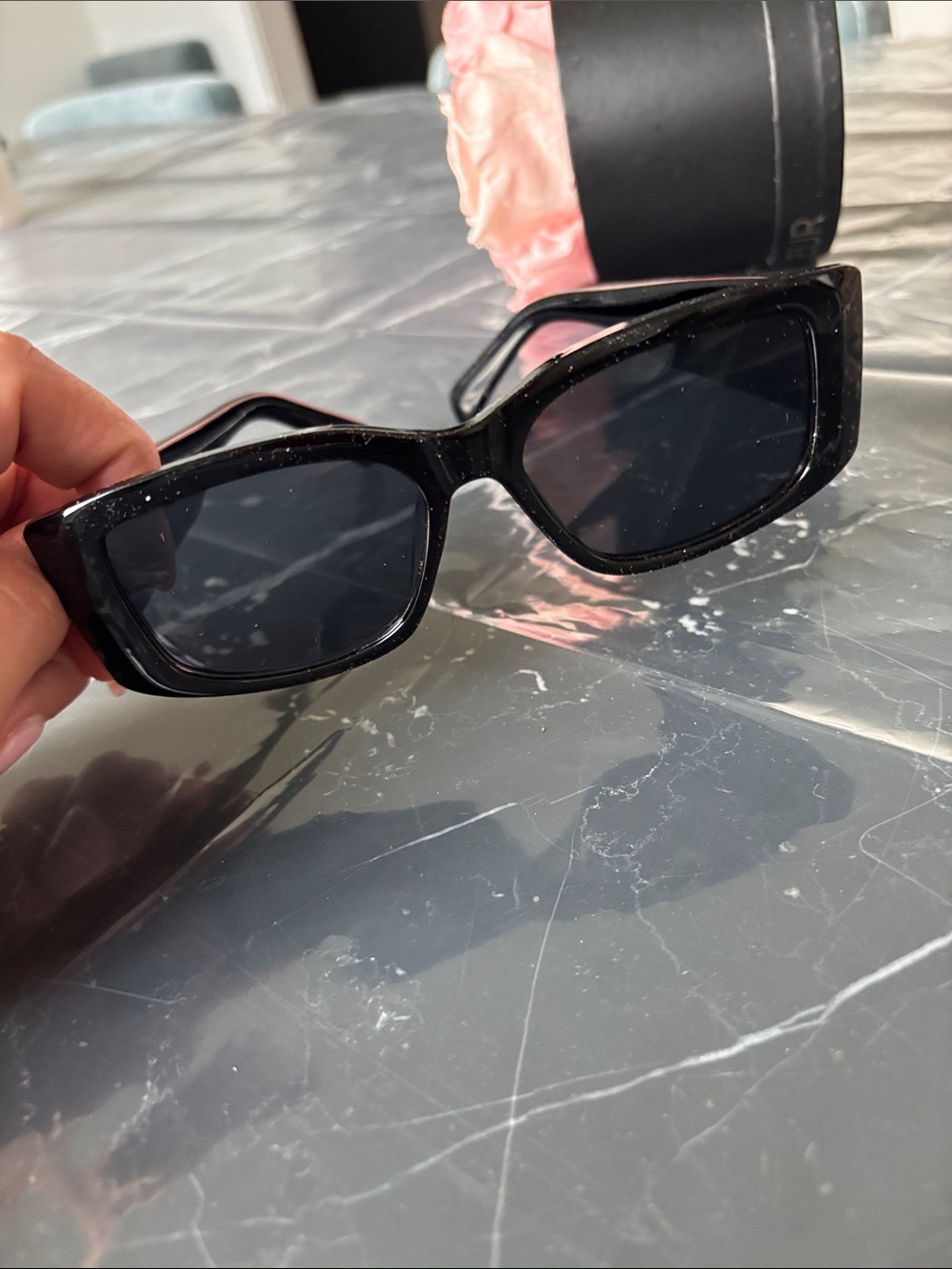 Sunnies - Picture 2 of 6